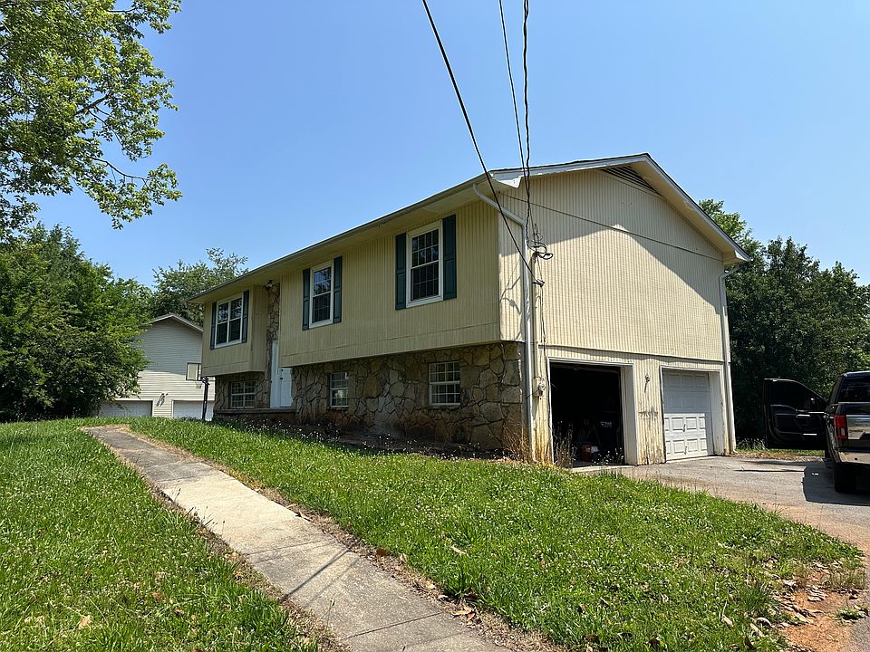 1st image of 1820 Grenada Blvd