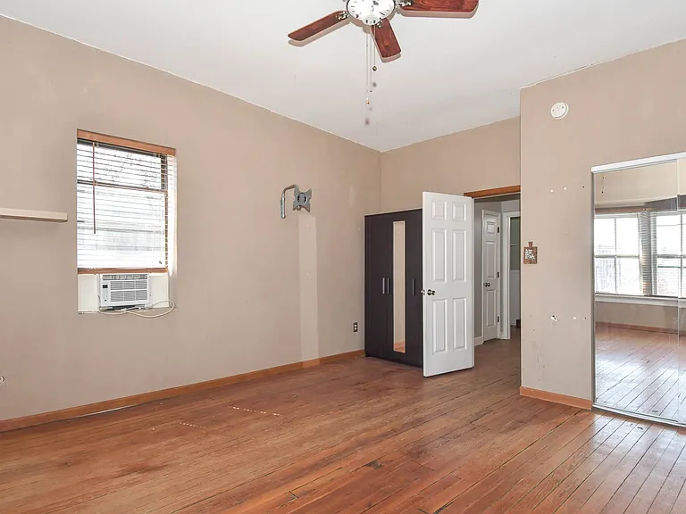 2350 S 10th St #R — Photo 17