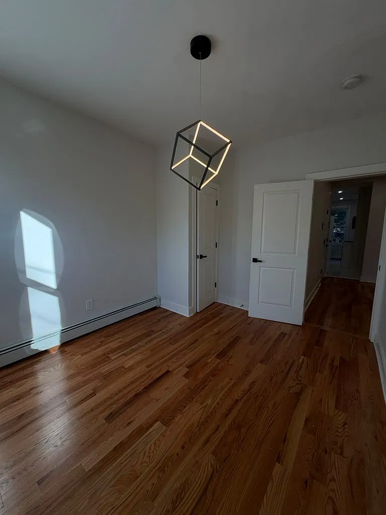 3 bed, $2,400 — Photo 4