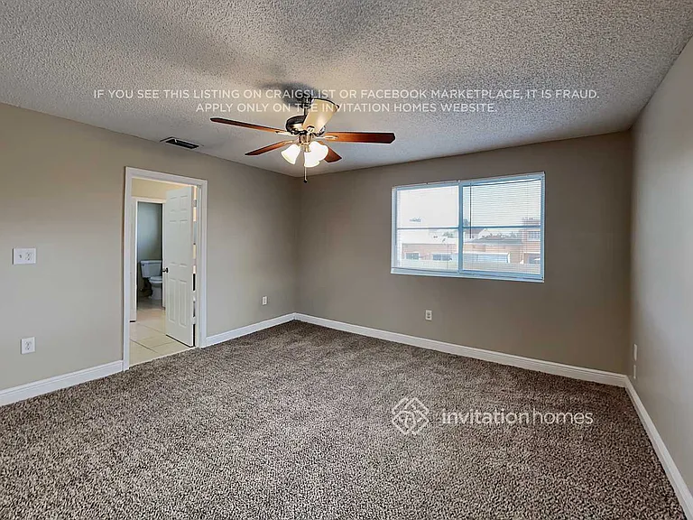 12451 NW 7th St — Photo 9
