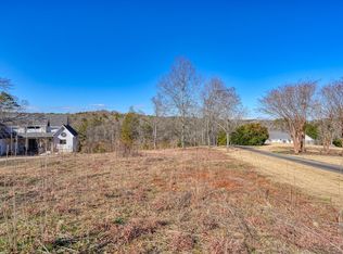 398 Country Oak Rd, Chesnee, SC 29323