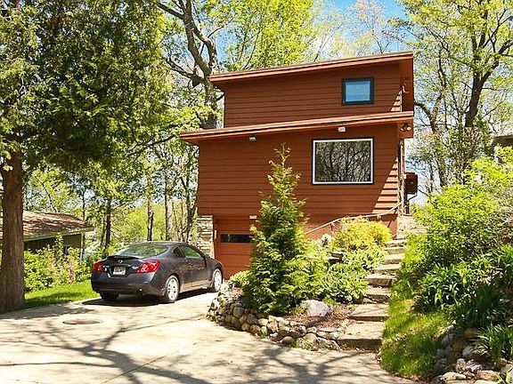 2nd image of 4744 Highland Park Dr