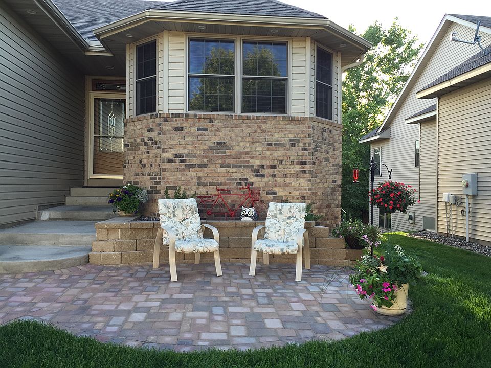 1st image of 22436 Evergreen Cir