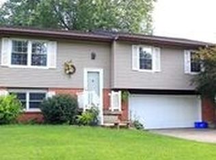 2000 Croydon Dr, Springfield, IL 62703