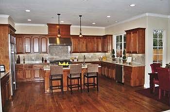 2nd image of 519 Palmer Ln