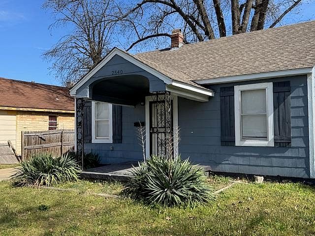 Listing photo 3
