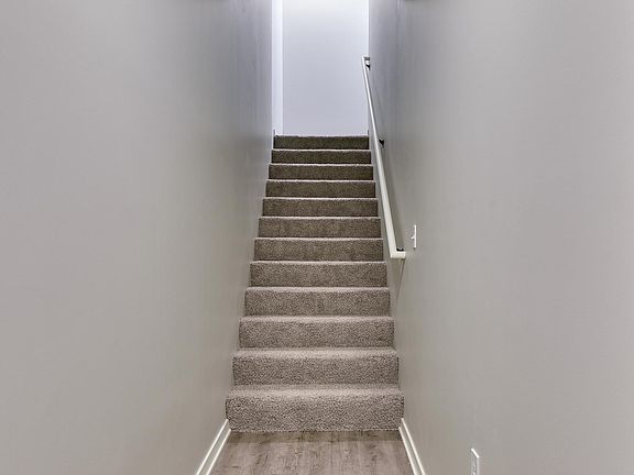 4th image of 5503 S 208th Cir
