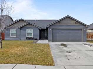 5802 Rio Grande Ln, Pasco, WA 99301