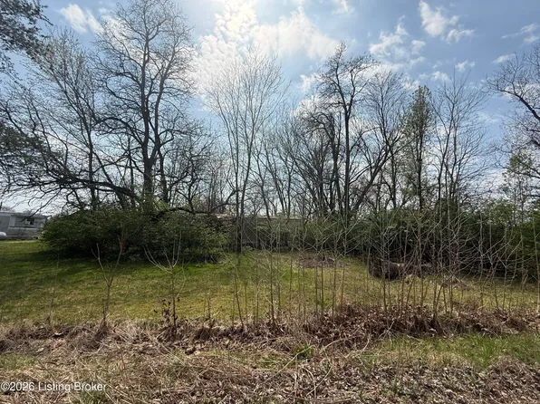249 W Triangle Ln, Louisville, KY 40229
