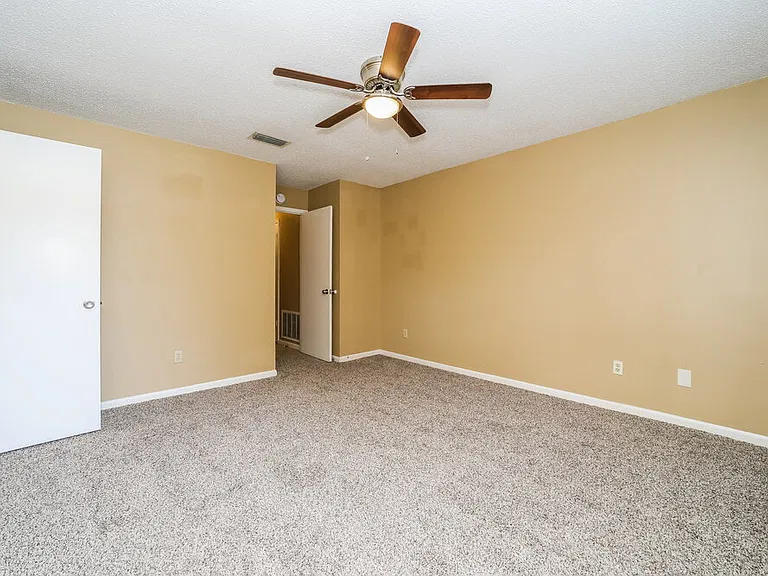 2244 Aspen Ridge Ct — Photo 9