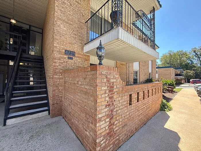 3 bed, 2.0 bath, 1420 sqft, $1,850 — Photo 2