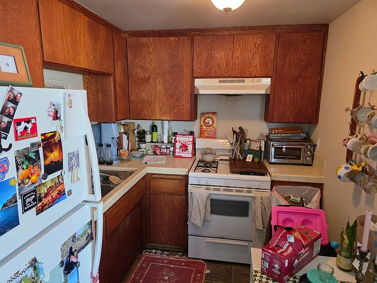 1215 S Ditmar St — Photo 2