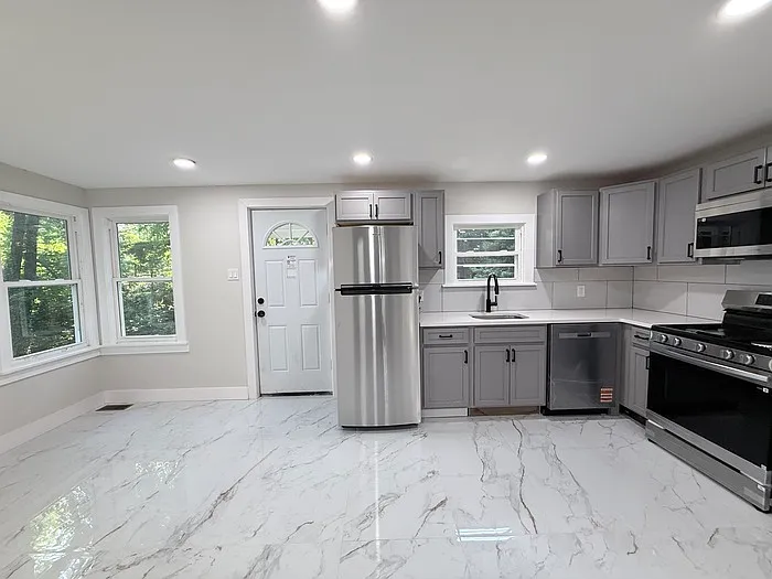 612 Spruce St — Photo 13