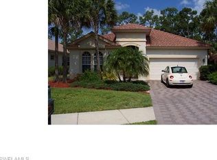 16216 Parque Ln, Naples, FL 34110