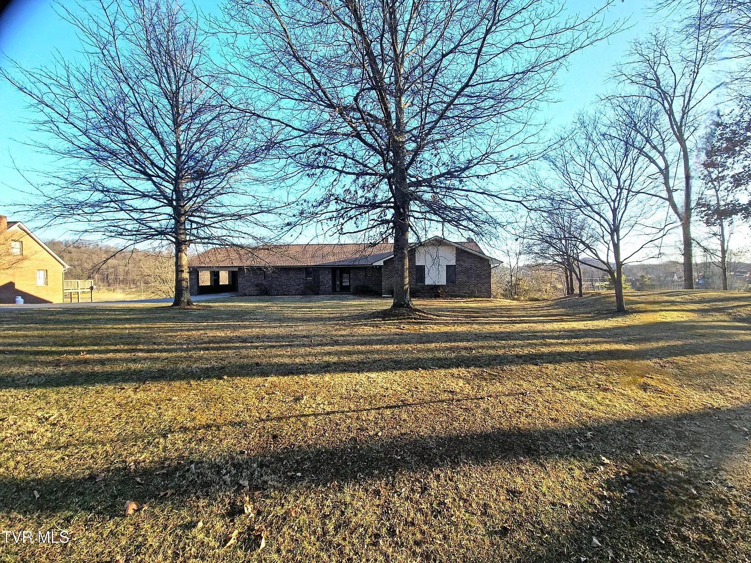 4 bed, 3977 sqft, $2,700 — Photo 2