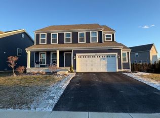 427 Bethpage Blvd, Commercial Point, OH 43116