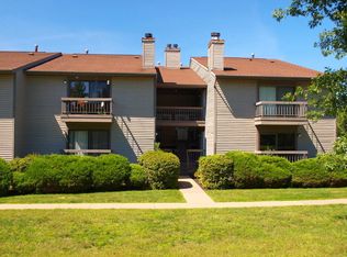 25 Sam Bonnell Dr, Clinton, NJ 08809