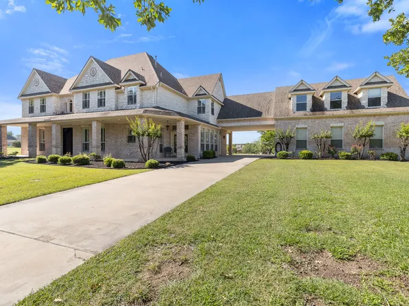 259 King Ranch Ct, Fort Worth, TX 76108