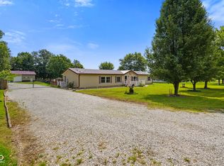 1265 Inverness Farms Rd, Martinsville, IN 46151