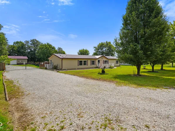 1265 Inverness Farms Rd, Martinsville, IN 46151