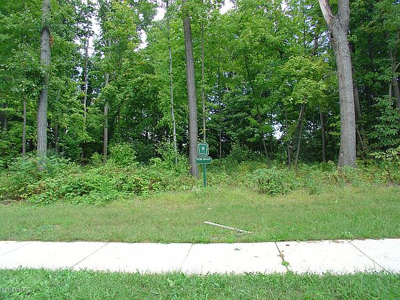 2nd image of 2677 Heritage Way