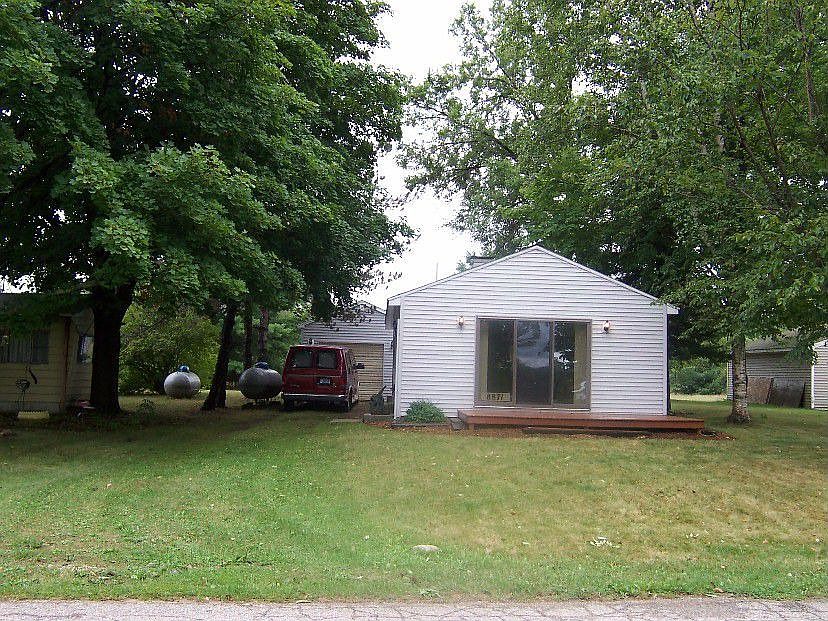 2nd image of 8871 Bass St