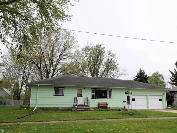 1208 NW 1st St, Eagle Grove, IA 50533