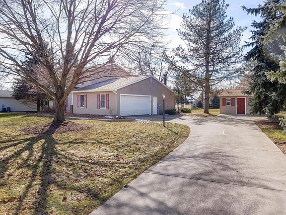 4th image of 5926 Shagbark Dr