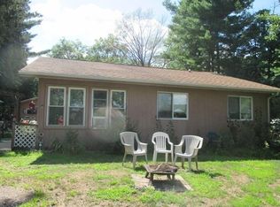 99 Lakeshore Dr, Montello, WI 53949