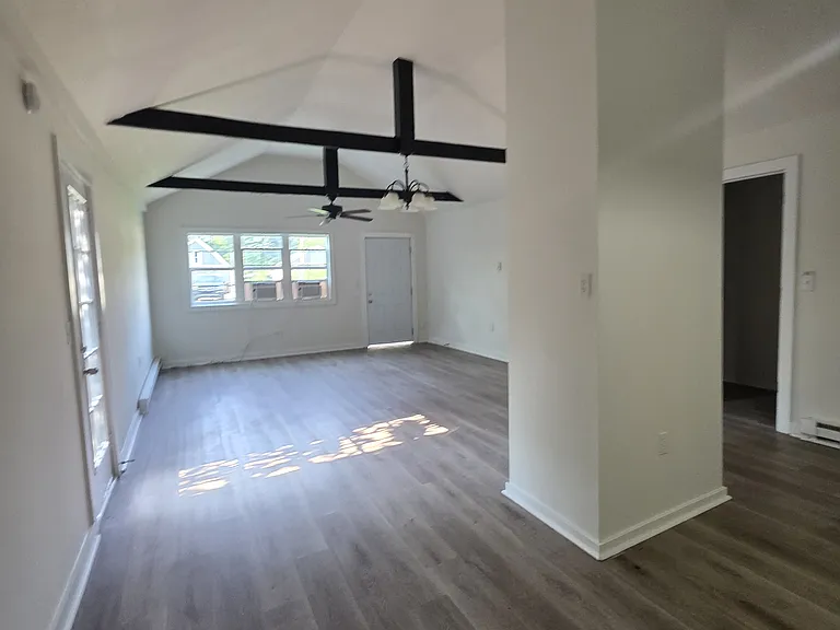 1604 Glenwood Ave — Photo 5