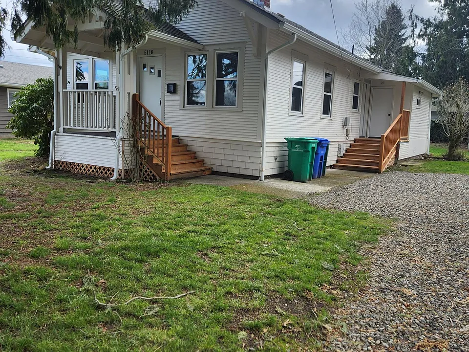 5118 NE Going St
