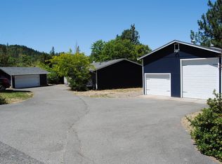 122 Red Spur Dr, Grants Pass, OR