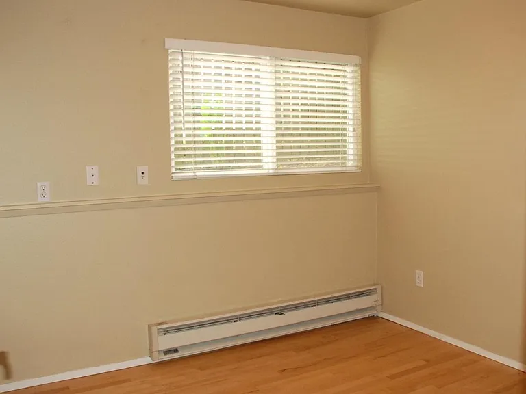 2214 14th Ave W #2 — Photo 13