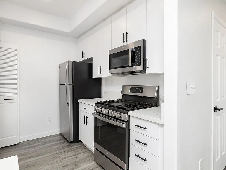 2820 Sawtelle Blvd — Photo 97