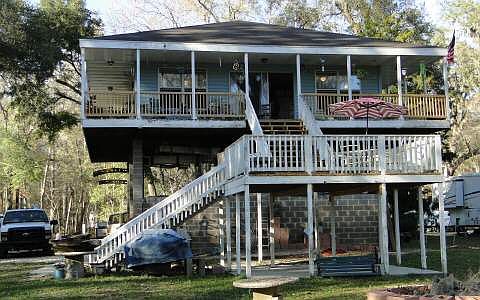 2nd image of 1074 SW Santa Fe Dr