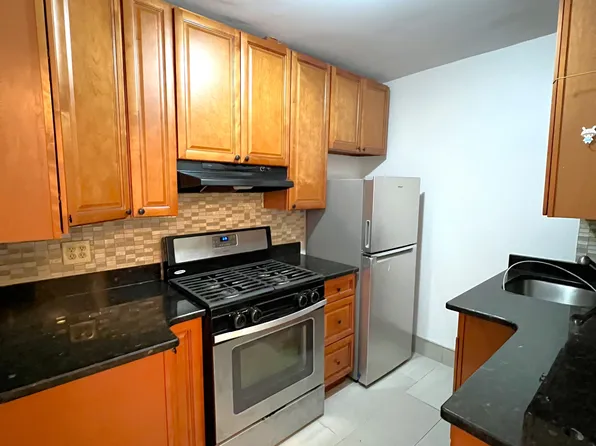 145-23 23rd Avenue image 1 of 17