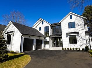 22 Defrancesco Cir, Needham, MA 02492