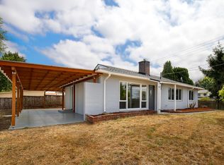 3304 NE 6th St, Renton, WA 98056