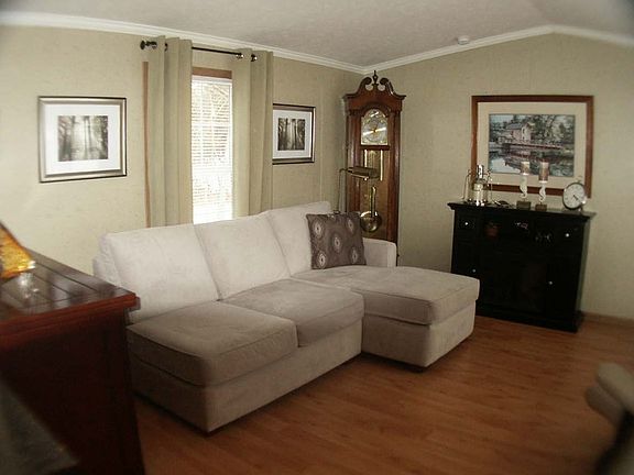 Hardwood Laminate Floors