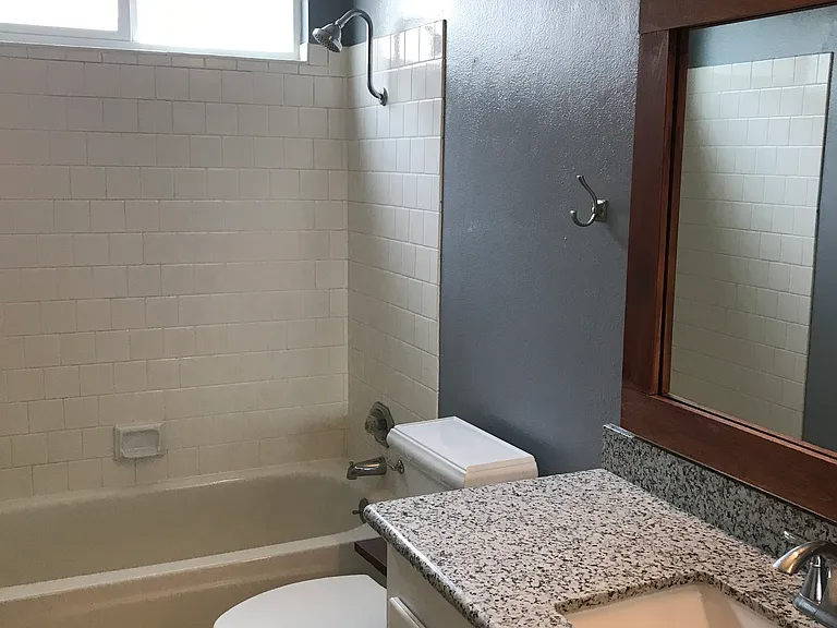 723 Joseph Ct — Photo 14