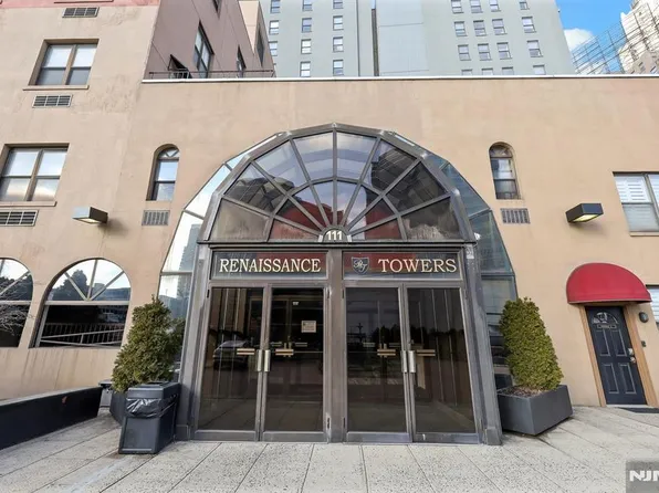 111 Mulberry St APT 3T, Newark, NJ 07102