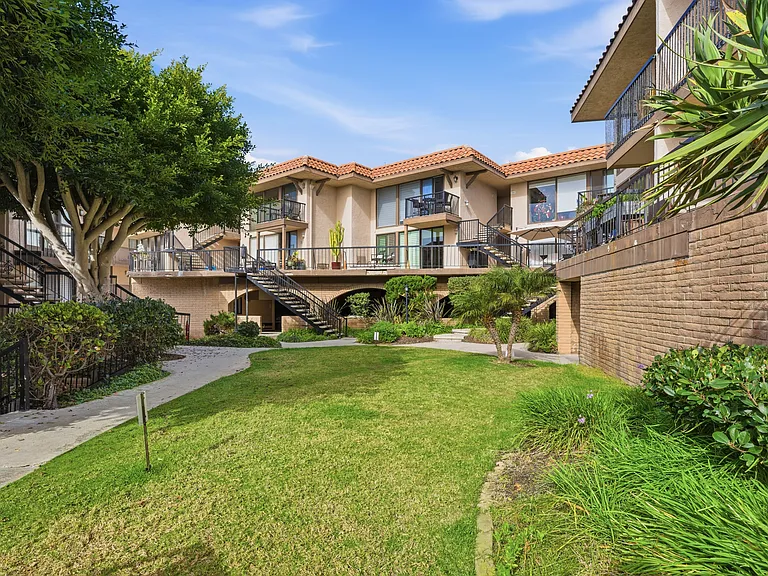 190 Del Mar Shores Ter #69 — Photo 50