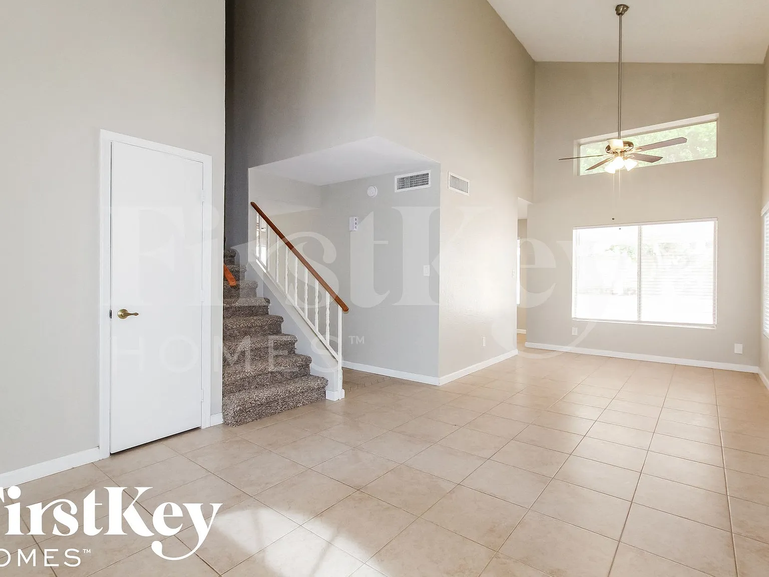 3 bed, 2.5 bath, 1511 sqft, $2,370 — Photo 4