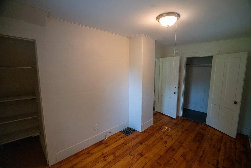 4 bed, 1223 sqft, $4,000 — Photo 4