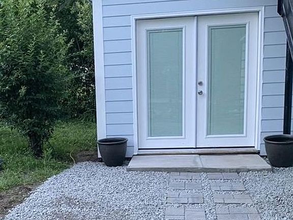 3rd image of 5004 Holmes Ave #A
