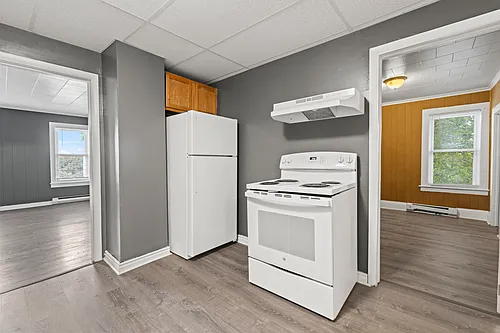 205 Darrow Ave #3R Photo 1