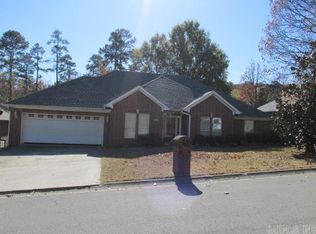 1919 Sawgrass Dr, Little Rock, AR 72212