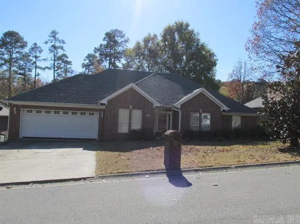 1919 Sawgrass Dr, Little Rock, AR 72212