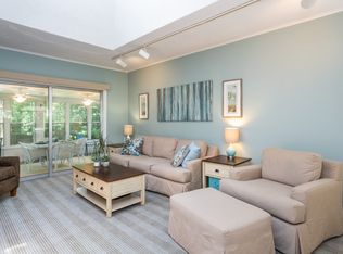 181 Magnolia Cir, Longmeadow, MA 01106