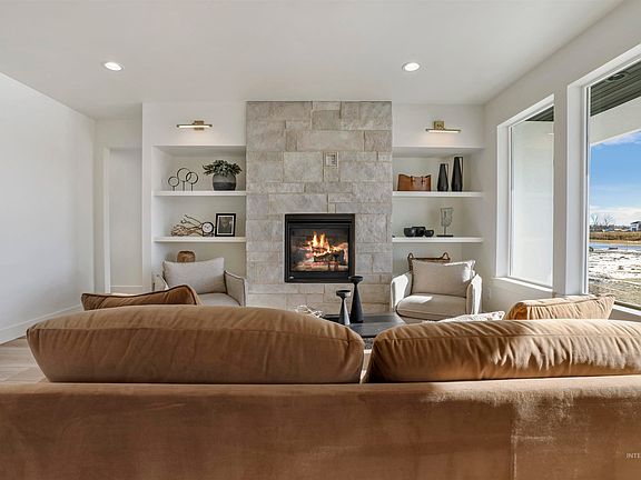 3rd image of 2264 Cattail Dr